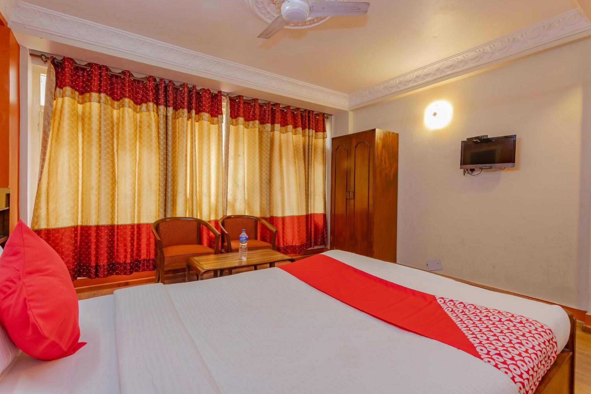 Oyo 795 Hotel Holiday Inn Kathmandu Luaran gambar