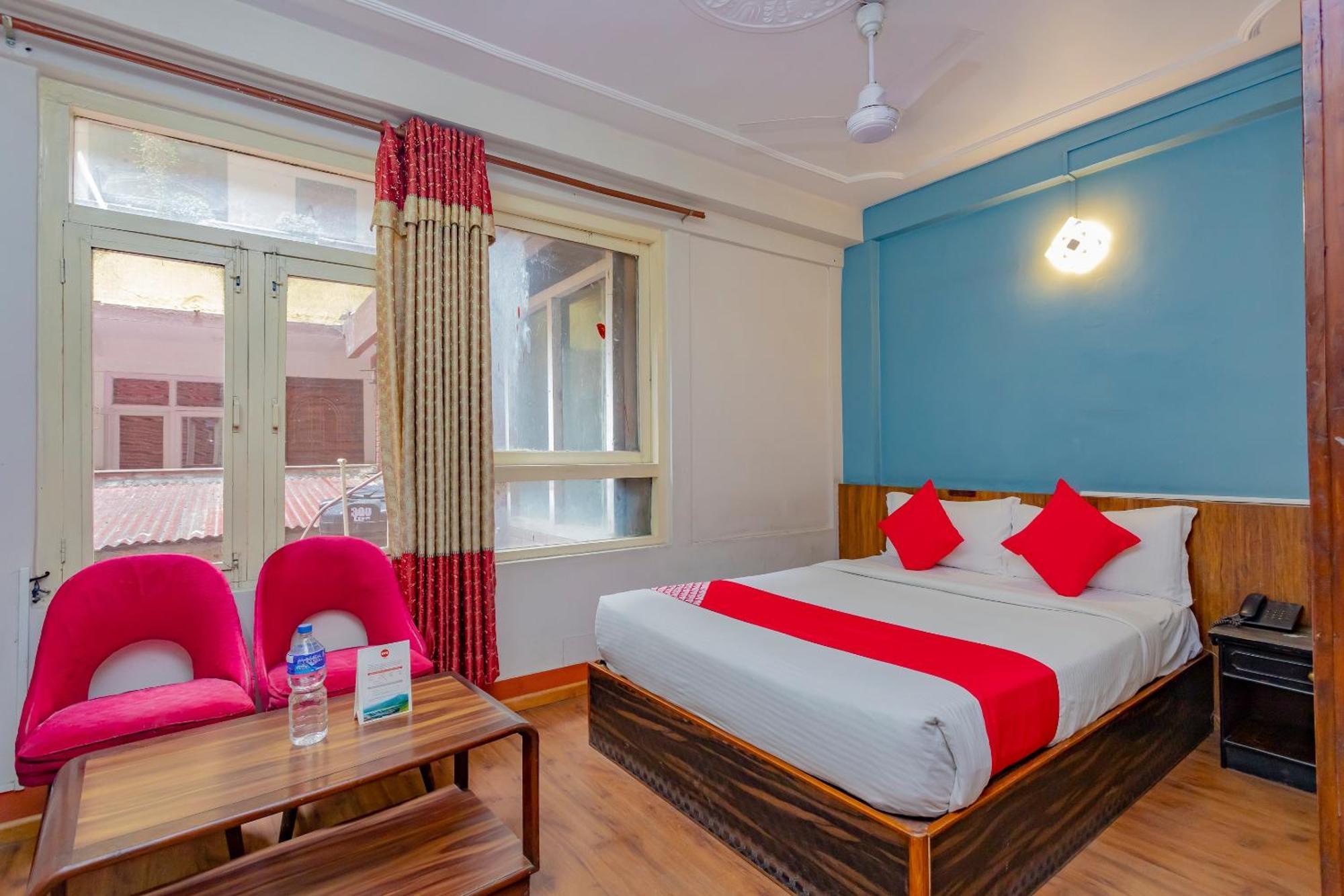 Oyo 795 Hotel Holiday Inn Kathmandu Luaran gambar