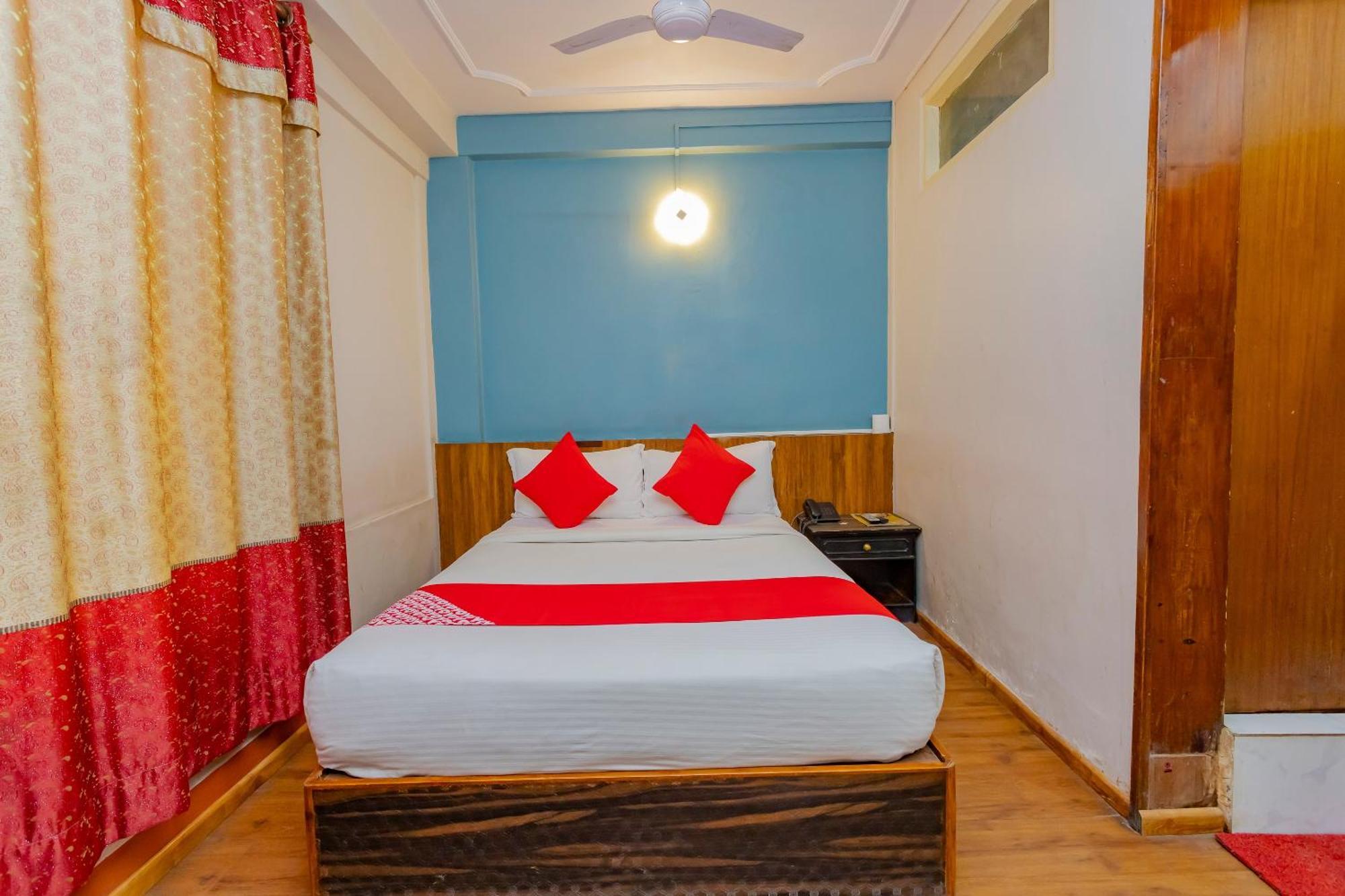 Oyo 795 Hotel Holiday Inn Kathmandu Luaran gambar